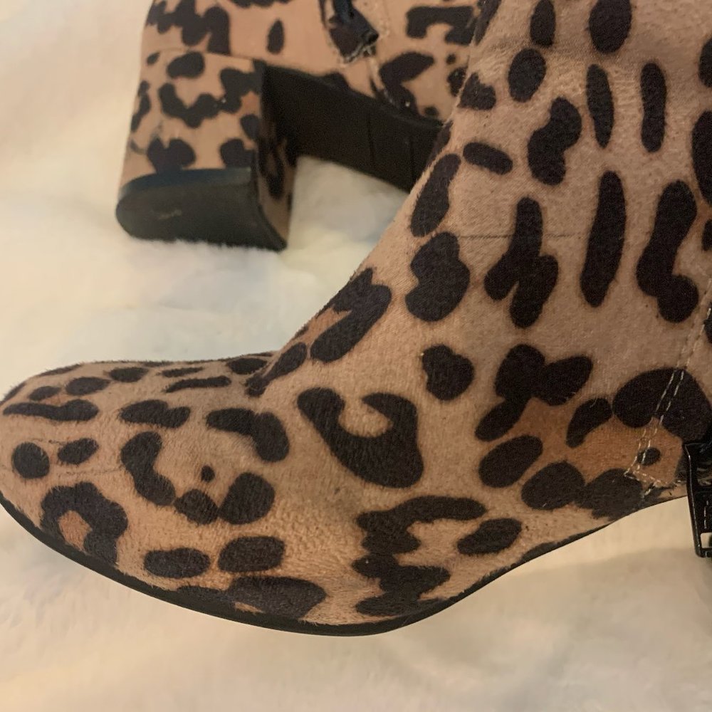 Cheetah Booties - Picture 3 of 3